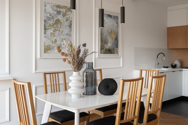 Elegant Faux Finish in Dining Area